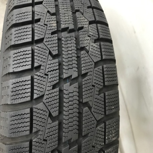 スタッドレスタイヤ　17年製　155/65R14