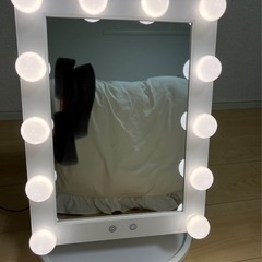 【売約済】ライト付き鏡の画像