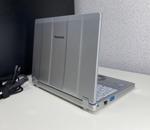 【極上品】Panasonic ☘i5☘SSD256/8GB☘ 