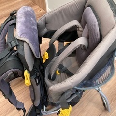 ドイター deuter キッドコンフォート2 ベビーキャリア グレーの画像