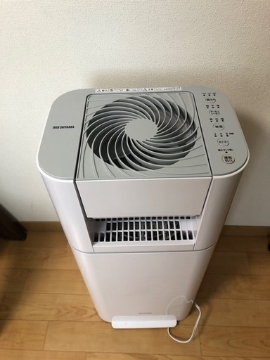 【値下げしました】除湿乾燥機　新品　試運転のみ　アイリスオーヤマ