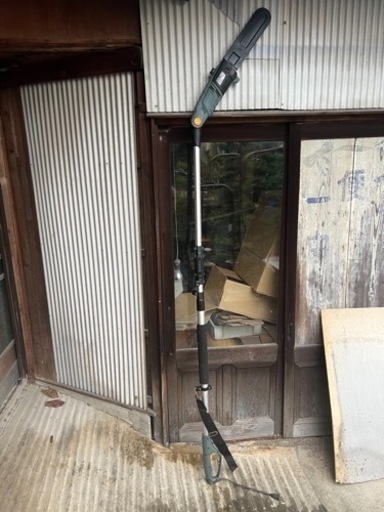 電動枝切りチェーンソー　ノコギリ