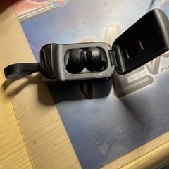 ワイヤレスイヤホン