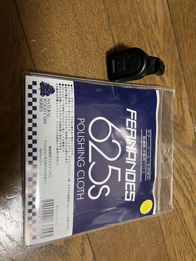 ほぼ未使用のギター一式売ります