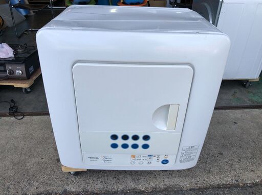 【ジャンク】TOSHIBA 除湿形電気衣類乾燥機 ED-60C 乾燥容量6kg 2016年製 D113M267
