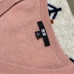 UNIQLO レディースM カシミヤ100% ピンクの画像