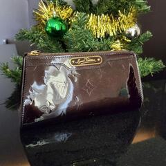 Louis Vuitton　ルイヴィトン　ポーチ
ヴェルニの画像