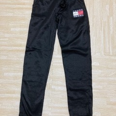 TOMMY JEANS スウェットセットの画像