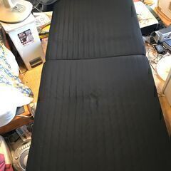 ⑤おりたたみできる！ ベランダでベッドほすことができる！　敷パッド
