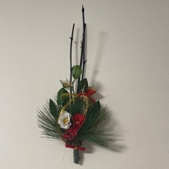 竹炭付き正月飾りの画像