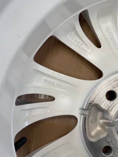 新車外しスズキ155/65Ｒ14