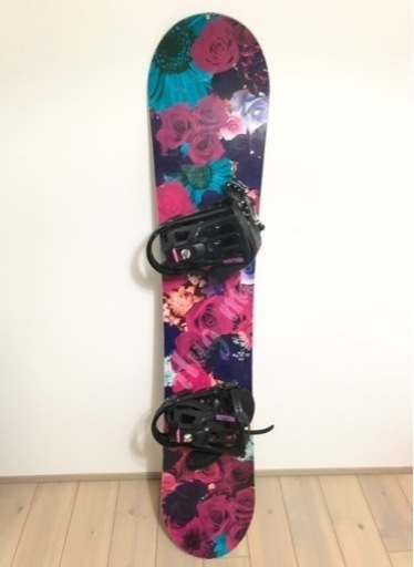 スノーボード板　レディース　SLQ hug me DC