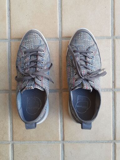 Fit Fit スニーカー