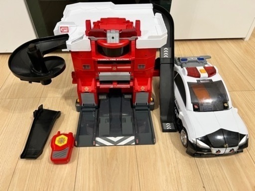 「箱付き」デカパトロールカー\u0026ファイヤーステーション