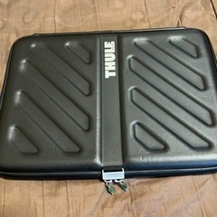 ノートPC MacBook用 ハードケース THULE ブラック