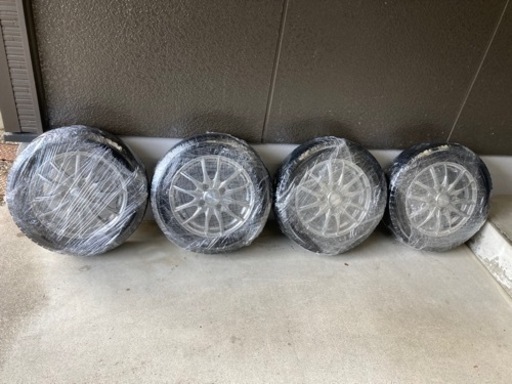 スタッドレスアルミセット　出品依頼品