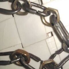 自転車部品使用のブレスレットの画像