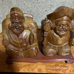 木彫りの恵比寿大黒さま