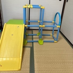 ジャングルジム　滑り台