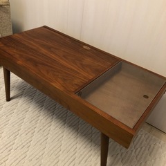 センターテーブル