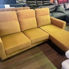 カウチソファー撥水加工19万円します