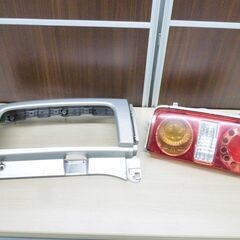 ジャンク品 日産 エルグランド テールランプ 右用 RH 85028 WL600 ICHIKO D005 NISSAN ELGRAND 中古 苫小牧西店の画像