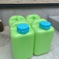 決まりました(＞人＜;)    ☆☆ポリタンク12Ｌ2個セット☆☆