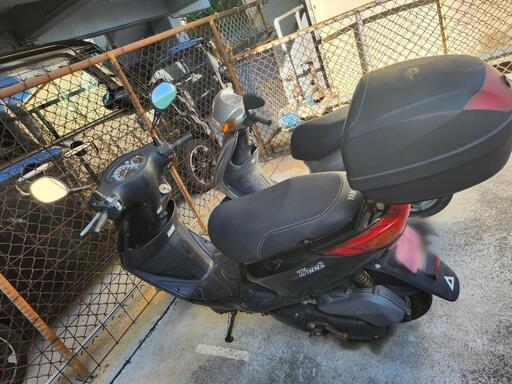 125cc YAMAHAアクシストリート
