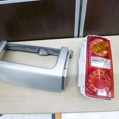 ジャンク品 日産 エルグランド テールランプ 左用 LH 85029 WL600 ICHIKO D005 NISSAN ELGRAND 中古 苫小牧西店の画像
