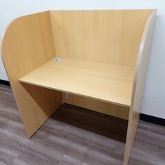 (メッセージ対応中です)値下げしました!! 1/13(金)まで 残り1台【多目的ブース】 PCデスク 学習机の画像