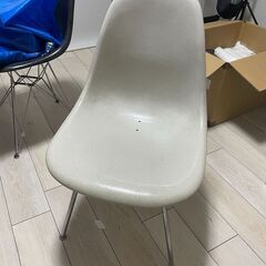 イームズチェア（本物）