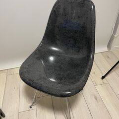 イームズ風チェア