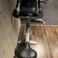 STAR TRAC　アップライトバイクの画像