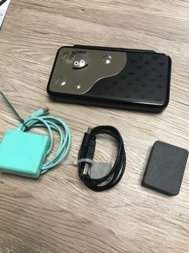 限定版・Newニンテンドー2DS LL ドラゴンクエスト はぐれメタルエディション