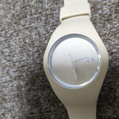 iceウォッチ　ベージュ　文字盤ガラスに傷ありの画像