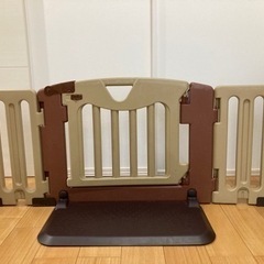 ベビーフェンス　ベビーゲート