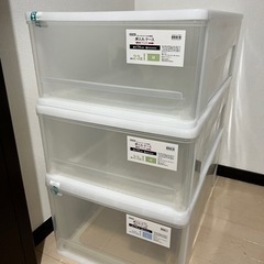 ニトリ押入れケース　3点