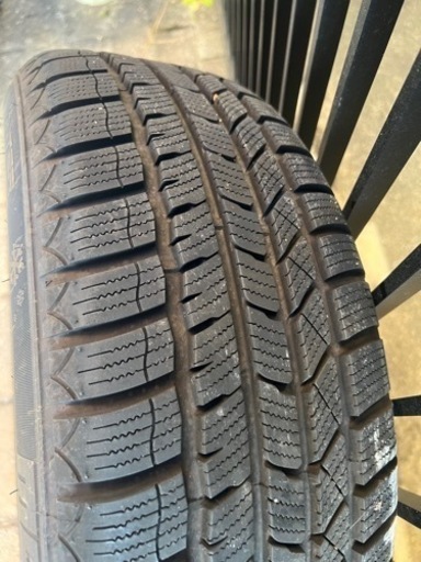 スタッドレスタイヤホイールセット　205/60R16