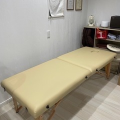 折りたたみ マッサージベッド 木製・有孔 バニラ 長さ185×幅...