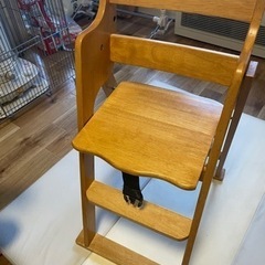 テーブル付きカトージベビーチェア