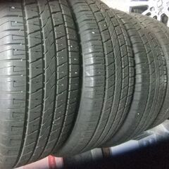 １７インチタイヤ　２６５/６５R17 　外国製　９分山あり　４本セット