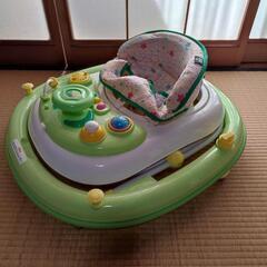 ベビー　歩行器