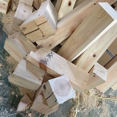 ヒノキ　スギ　端材　角材の画像