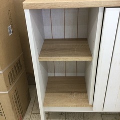 【✨ナチュラル❗️使い方色々❗️コンパクト❗️✨】定価¥12,450 NITORI/ニトリ 脚付きキャビネット マリーナ の画像