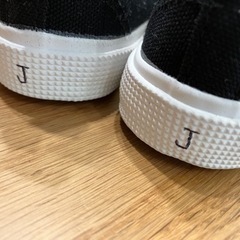 【新品未使用】futafuta  17センチスニーカーの画像