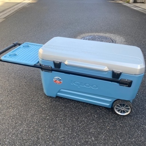 キャンプ用品  大型クーラーボックス 104リットル