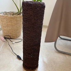 ニトリ　テーブルライト　焦茶の画像