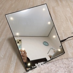 LEDライト付きミラー　ACアダプター付き　電池もOK