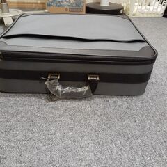 スーツケース、アタッシュケース　未使用品　（商談中）の画像