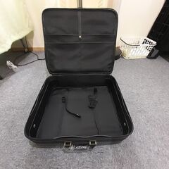 スーツケース、アタッシュケース　未使用品　（商談中）の画像